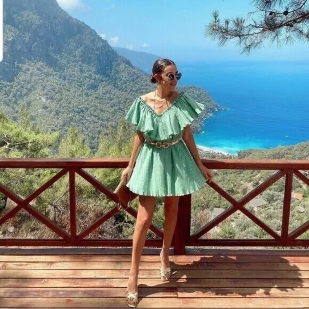 ZARA Green Ruffled Mini Dress New condition - Picture 4 of 5